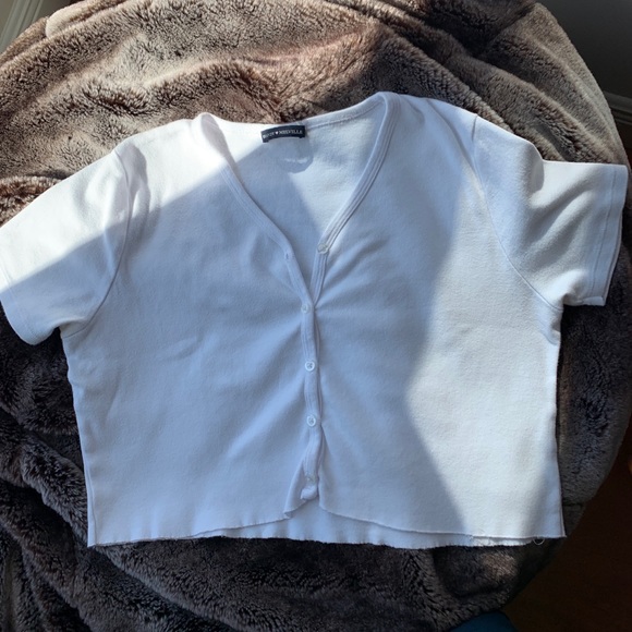 Brandy Melville Tops - Brandy Melville Short Sleeve Top